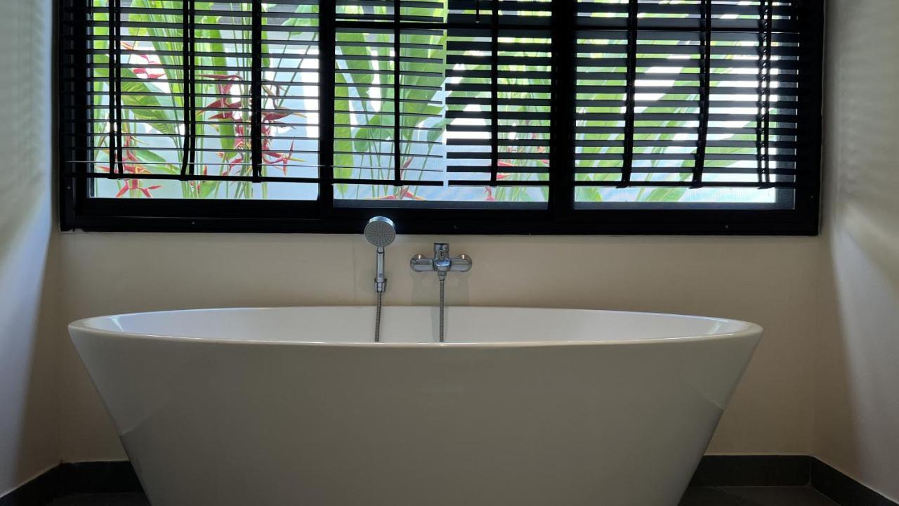 Plunge Tropic Villas 2 Naiharn Rawai Εξωτερικό φωτογραφία